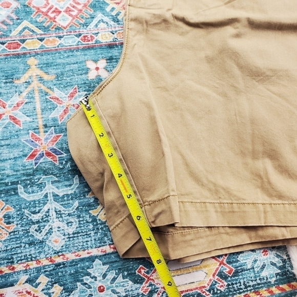 Old Navy Straight Lived-In Khaki Non-Stretch Shorts Men 54W - Picture 6 of 7